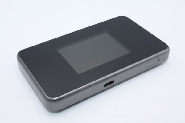مودم جیبی ۴.۵G/TD-LTE از شرکت ZTE مدل Pocket WiFi 802ZT در حد نو